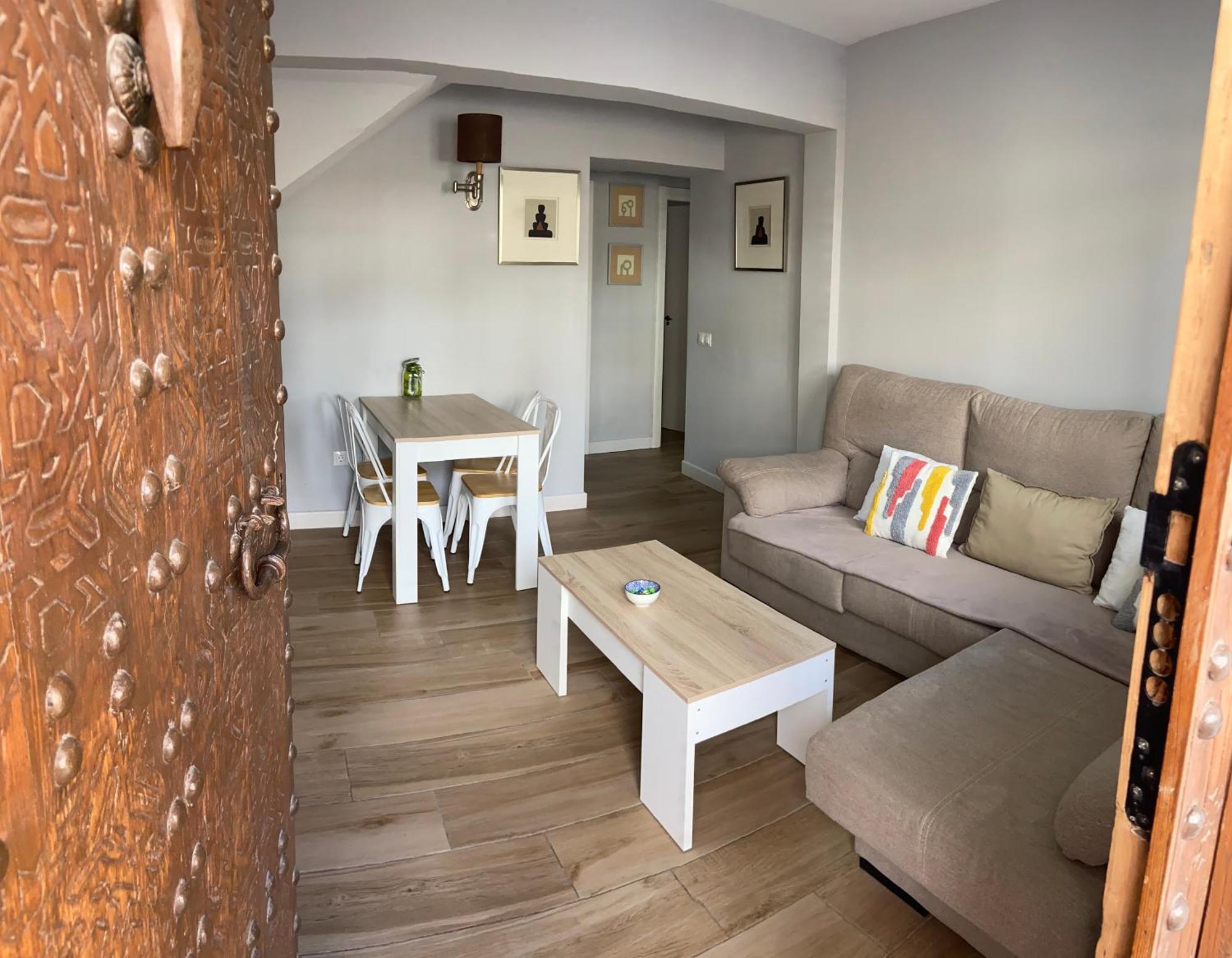 Апартаменты Apartamento Con Garaje Y Patio Ронда Экстерьер фото